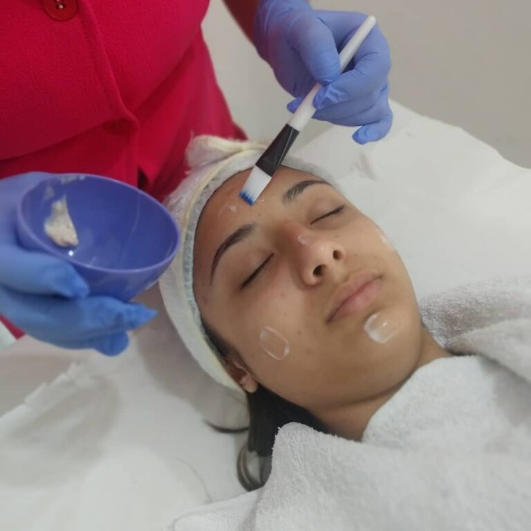 Limpeza de Pele em Viamão com Biomédica Dra. Patrícia Costa